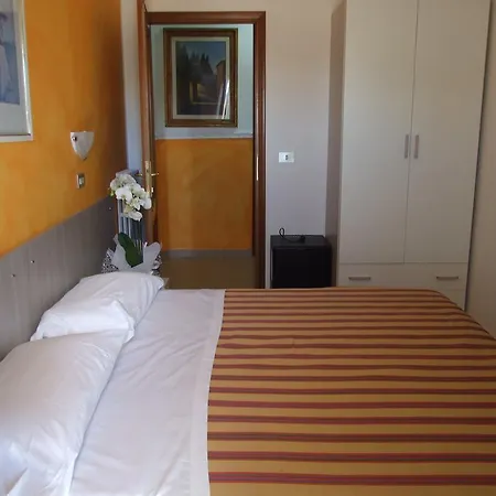 Midy Hotel 3*