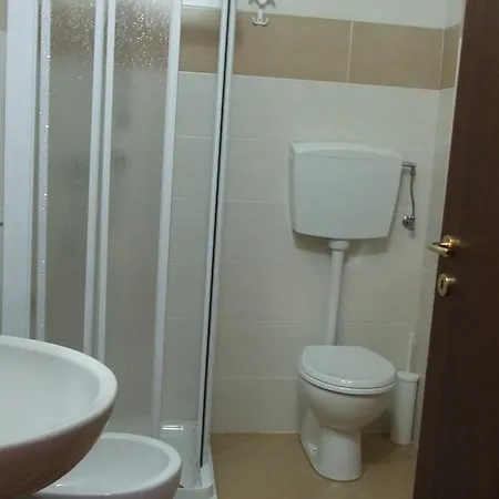 Midy Βιαρέτζιο
