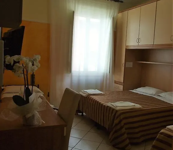 Szálloda Midy Viareggio