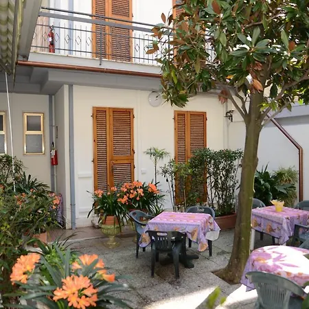 Midy فندق فياريجيو